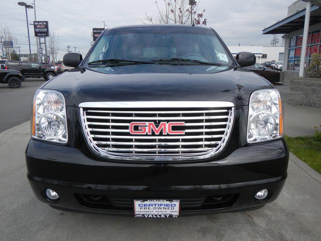 GMC Yukon XL 2011 photo 1