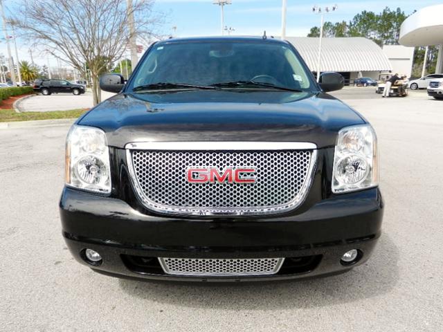 GMC Yukon XL 2011 photo 5