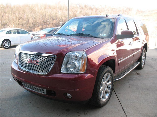 GMC Yukon XL 2011 photo 5