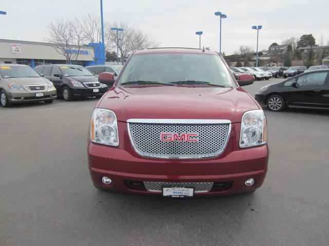 GMC Yukon XL 2011 photo 5