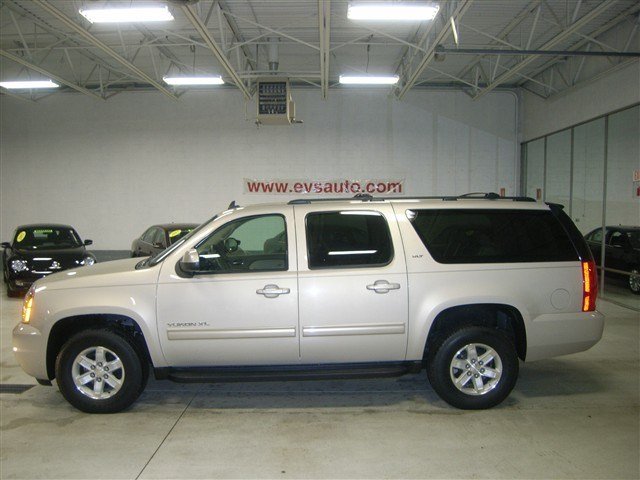 GMC Yukon XL 2012 photo 4