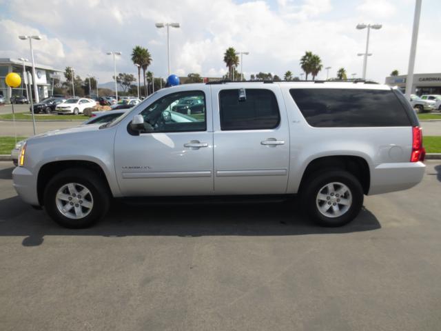 GMC Yukon XL 2012 photo 2