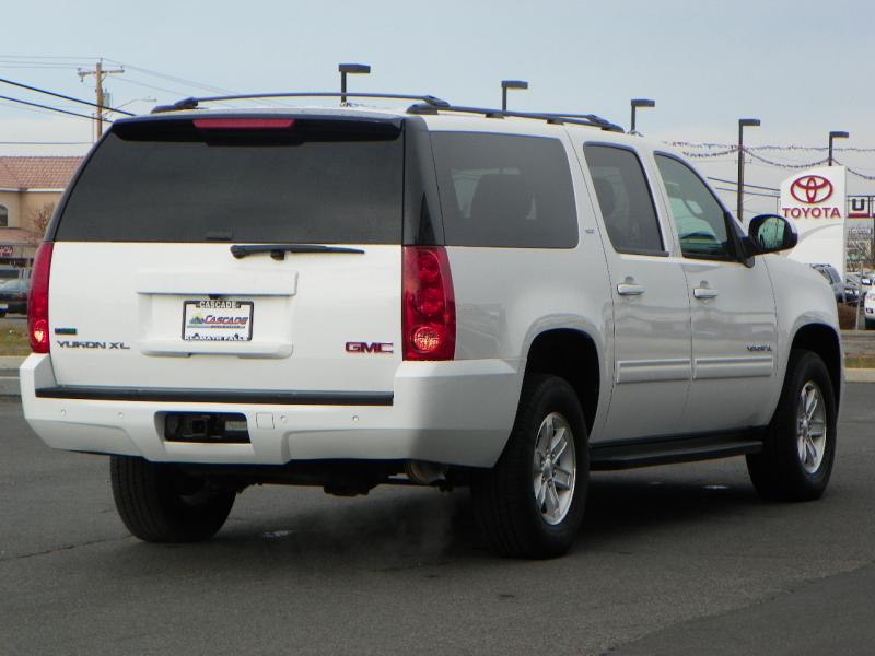 GMC Yukon XL 2012 photo 5