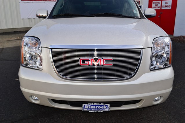 GMC Yukon XL 2012 photo 4