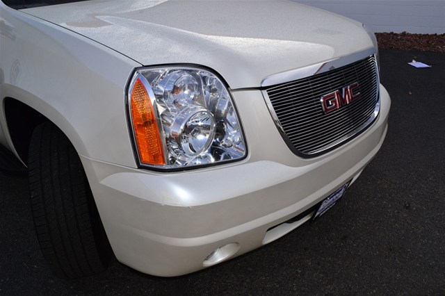 GMC Yukon XL 2012 photo 5