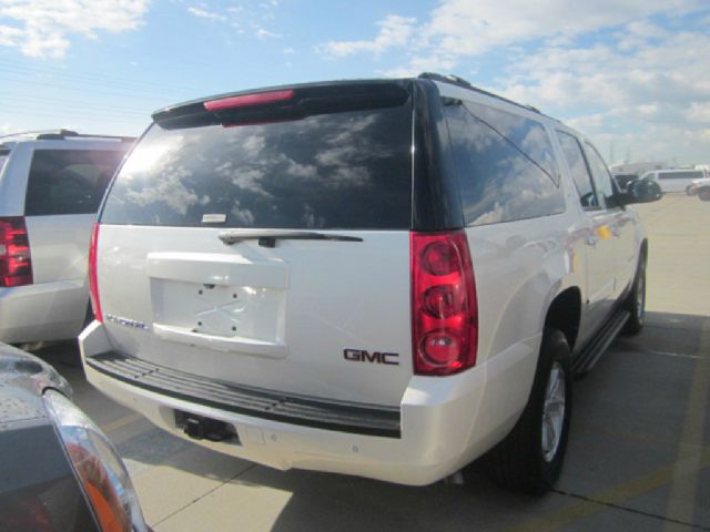 GMC Yukon XL AUTO Sport SUV