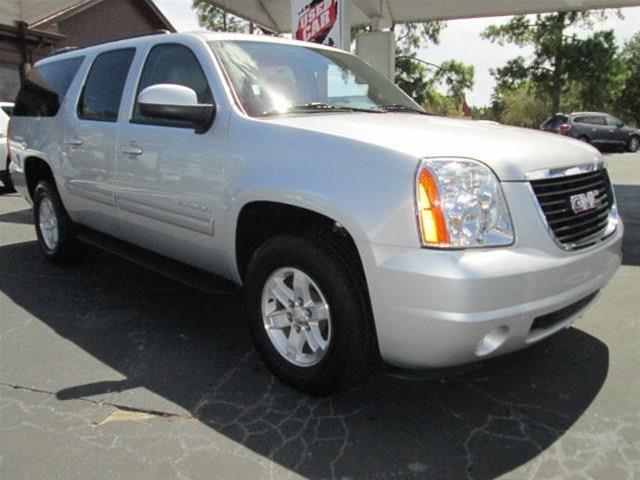 GMC Yukon XL 2013 photo 3