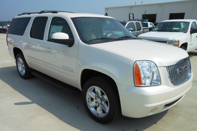 GMC Yukon XL 2014 photo 4