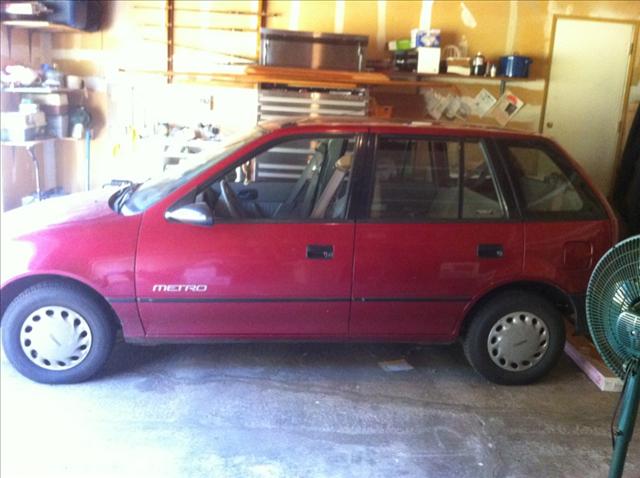 Geo Metro 1992 photo 2