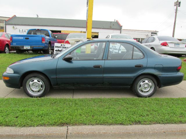 Geo Prizm 1994 photo 1