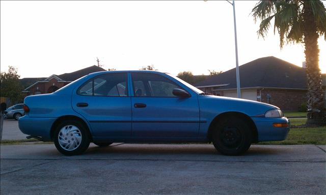 Geo Prizm 1996 photo 3