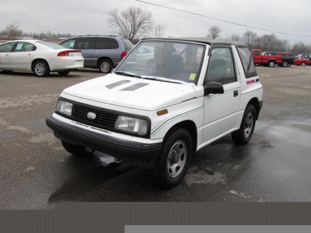 Geo Tracker 1993 photo 1