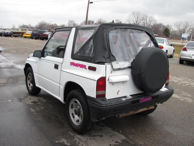 Geo Tracker 1993 photo 3