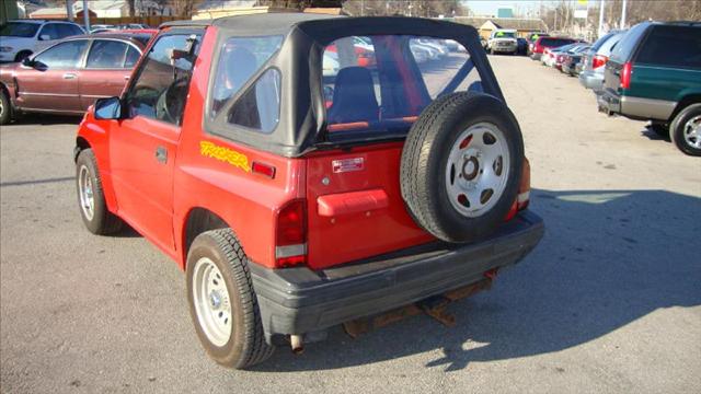 Geo Tracker 1993 photo 2