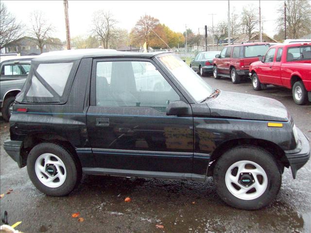 Geo Tracker 1994 photo 2