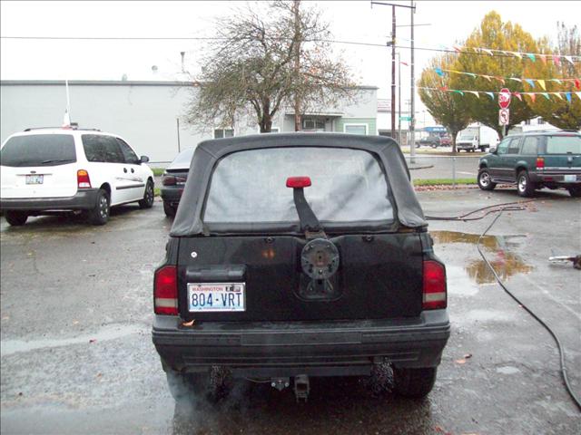 Geo Tracker 1994 photo 3