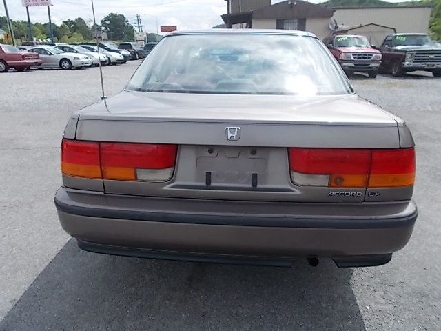 Honda Accord 1993 photo 15