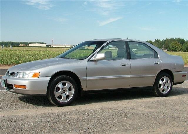 Honda Accord L.T FWD Sedan