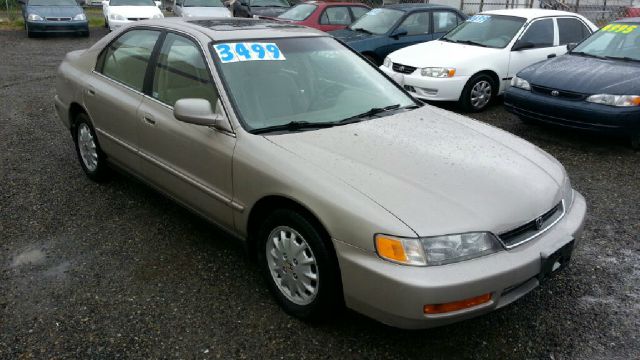 Honda Accord ZQ8 LS Sedan