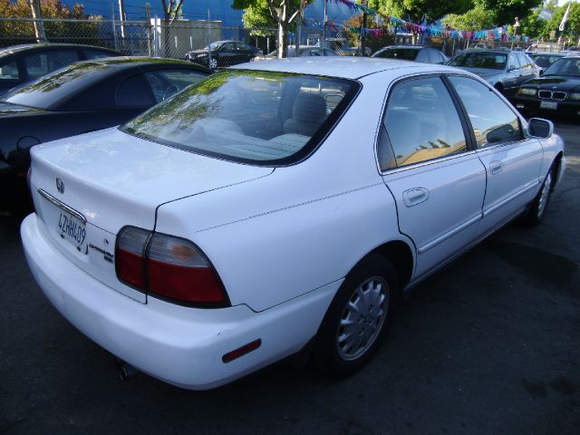 Honda Accord ZQ8 LS Sedan