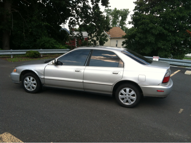 Honda Accord ZQ8 LS Sedan