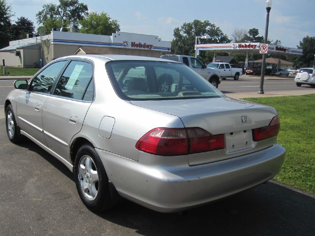 Honda Accord 1998 photo 1