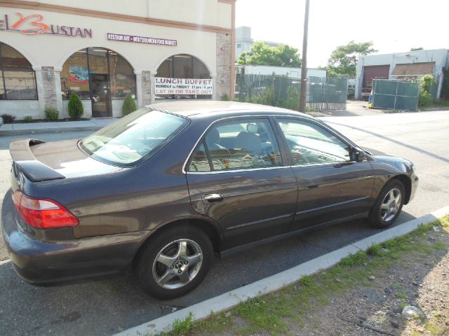 Honda Accord GTC Sedan