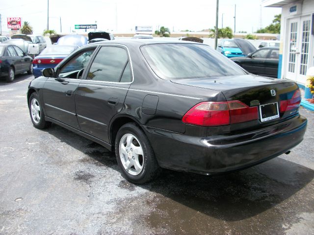 Honda Accord ZQ8 LS Sedan