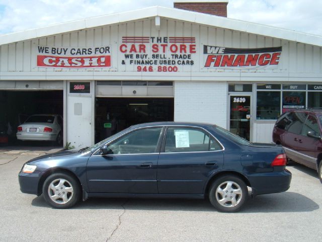 Honda Accord ZQ8 LS Sedan