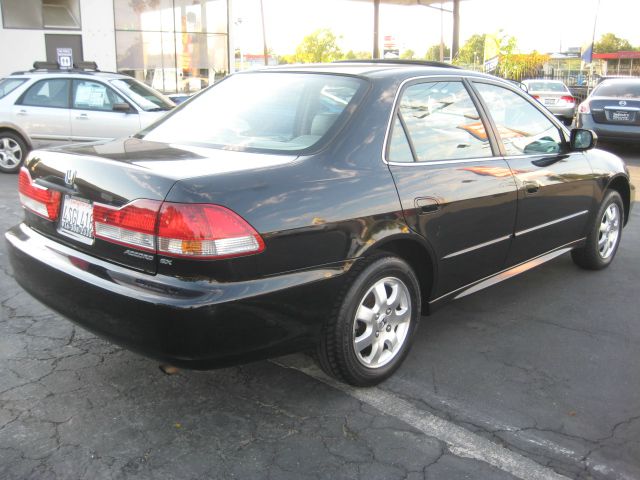 Honda Accord 2.0T Quattro AWD Sedan