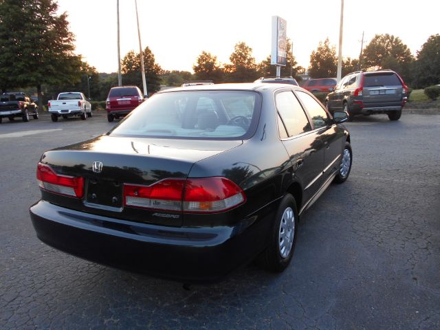 Honda Accord 4dr Sdn SES Standard Sedan