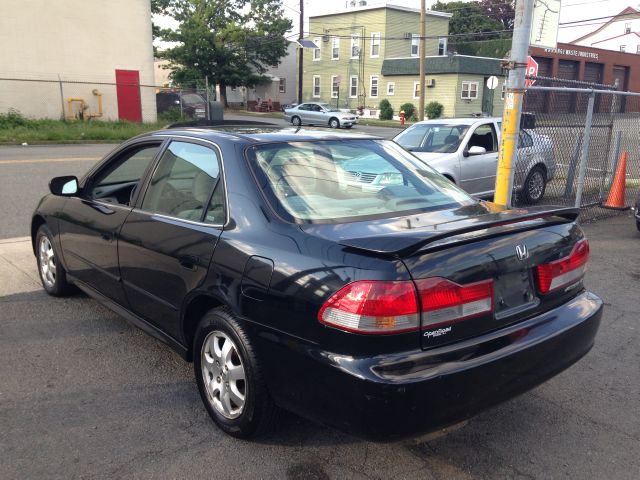 Honda Accord 4WD XLT Supercrew 5.4L V8 Sedan