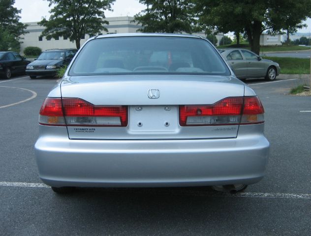 Honda Accord 4dr Sdn SES Standard Sedan