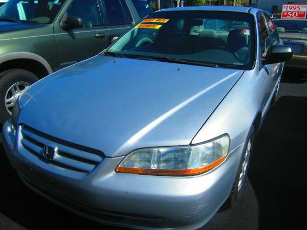 Honda Accord 4dr Sdn SES Standard Sedan