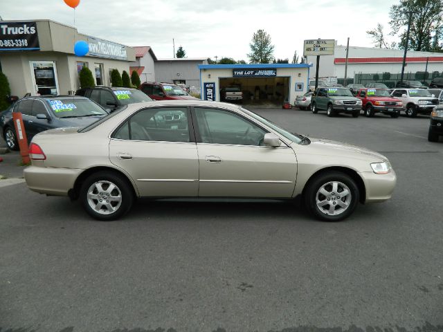 Honda Accord ZQ8 LS Sedan