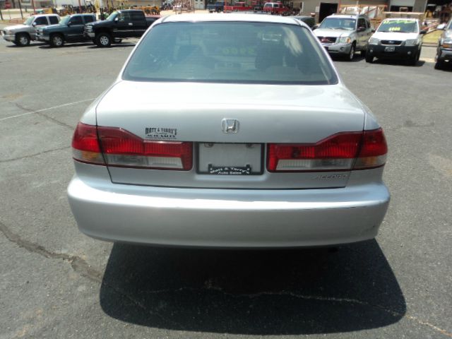 Honda Accord 4dr Sdn SES Standard Sedan