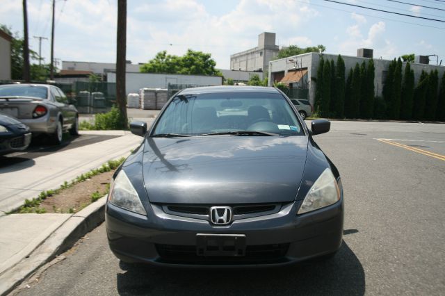 Honda Accord 2dr Reg Cab 120.5 WB Sedan