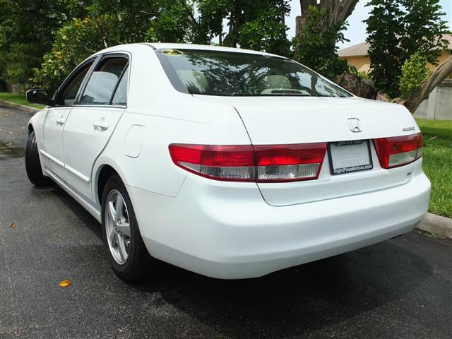 Honda Accord 3.5L RWD Sedan