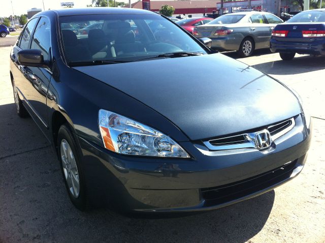 Honda Accord 2dr Reg Cab 120.5 WB Sedan