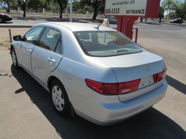 Honda Accord ESi Sedan