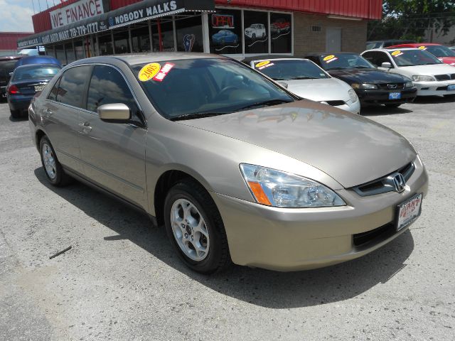 Honda Accord 2dr Reg Cab 120.5 WB Sedan