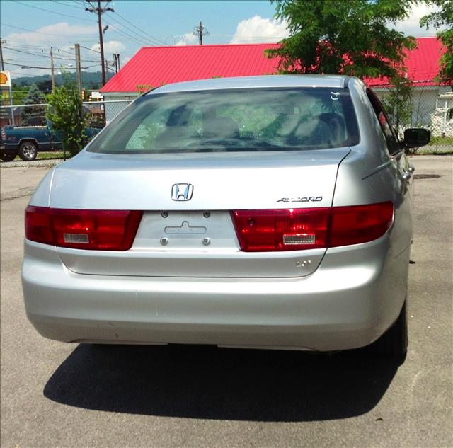 Honda Accord 2dr Reg Cab 120.5 WB Sedan