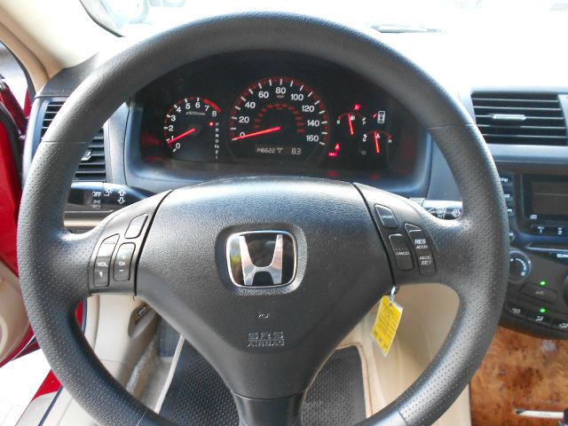 Honda Accord 2005 photo 11