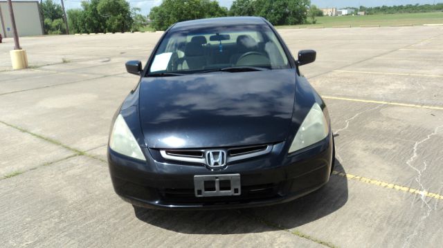 Honda Accord 2dr Reg Cab 120.5 WB Sedan