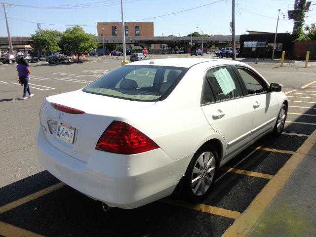 Honda Accord AWD - Luxury Collection Sedan