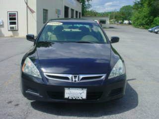 Honda Accord 2dr Reg Cab 120.5 WB Sedan