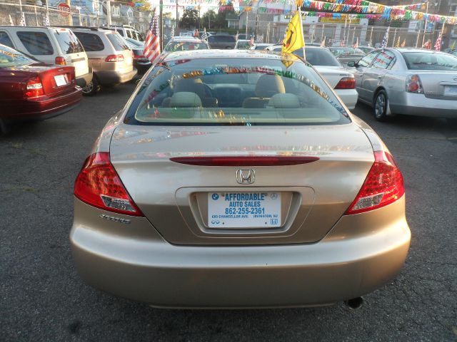 Honda Accord 2dr Reg Cab 120.5 WB Coupe