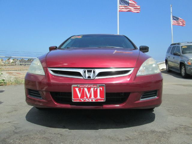 Honda Accord 2dr Reg Cab 120.5 WB Sedan