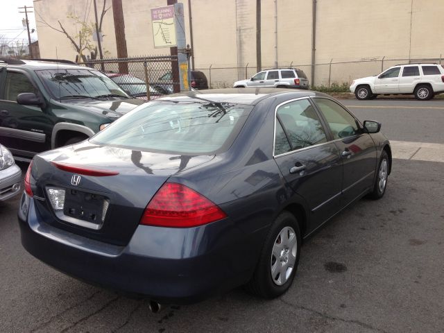 Honda Accord LT. 4WD. Sunroof, Leather Sedan