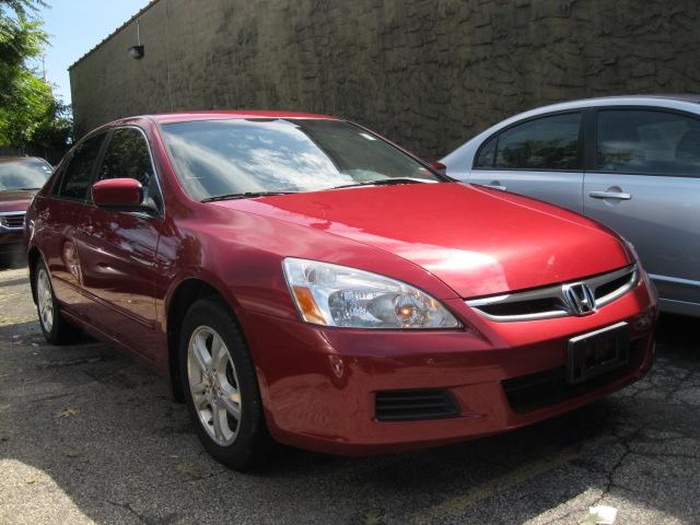 Honda Accord 2dr Reg Cab 120.5 WB Sedan